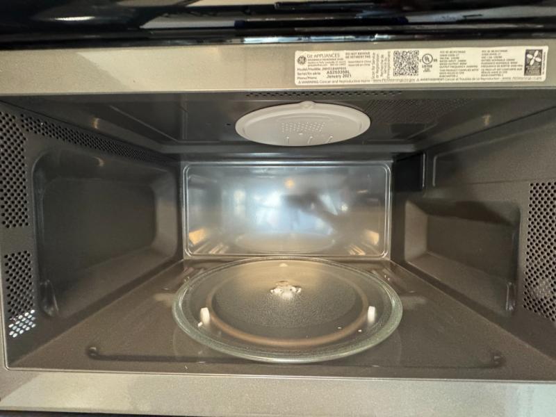 2025 Shasta RVs Phoenix 389DEK photo 19