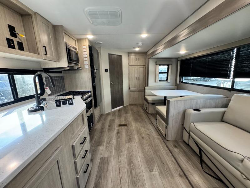 2026 Coachmen RV Catalina Legacy Edition 243RBS photo 15