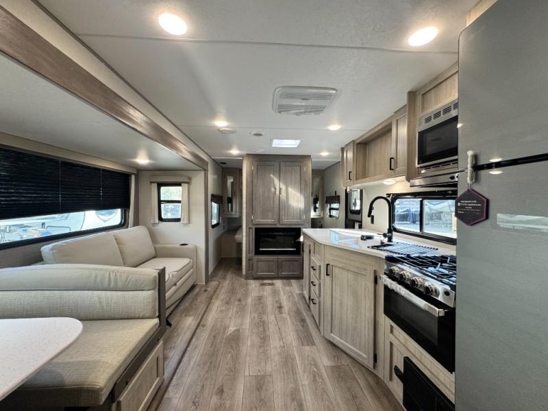 2026 Coachmen RV Catalina Legacy Edition 243RBS photo 14