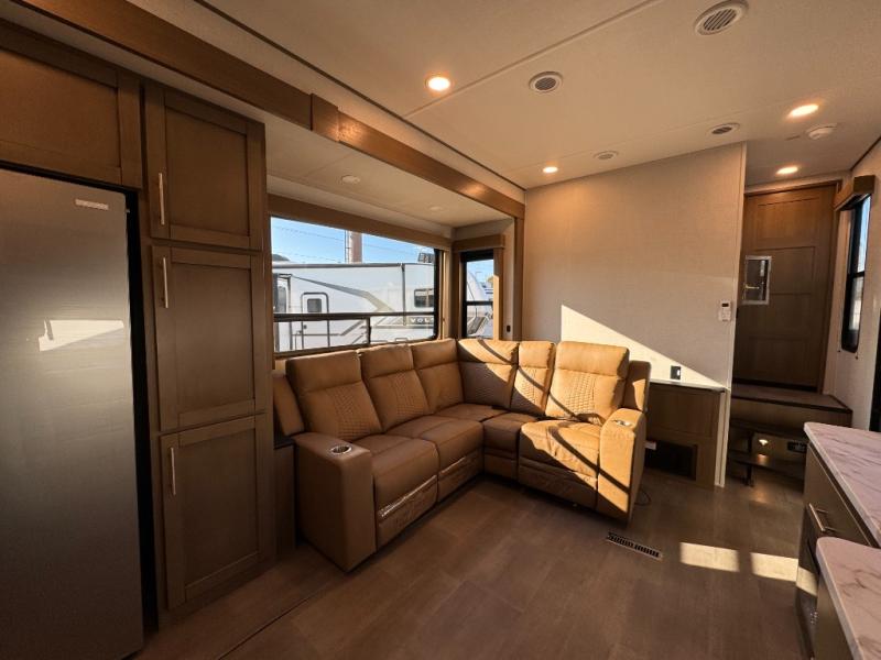 2026 Keystone RV Fuzion Impact Edition 416 Toy Hauler photo 18
