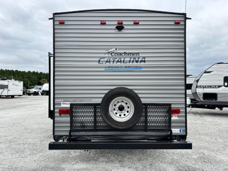 2022 Coachmen RV Catalina Legacy 263BHSCK photo 3