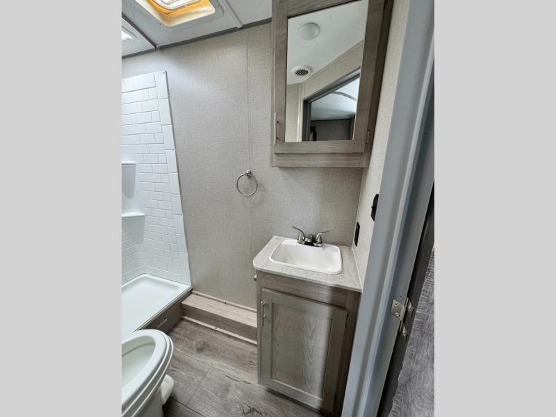2022 Coachmen RV Catalina Legacy 263BHSCK photo 18