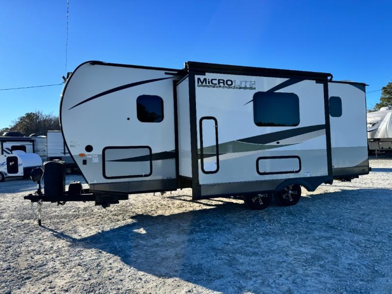 2023 Forest River RV Flagstaff Micro Lite 25BRDS photo 2