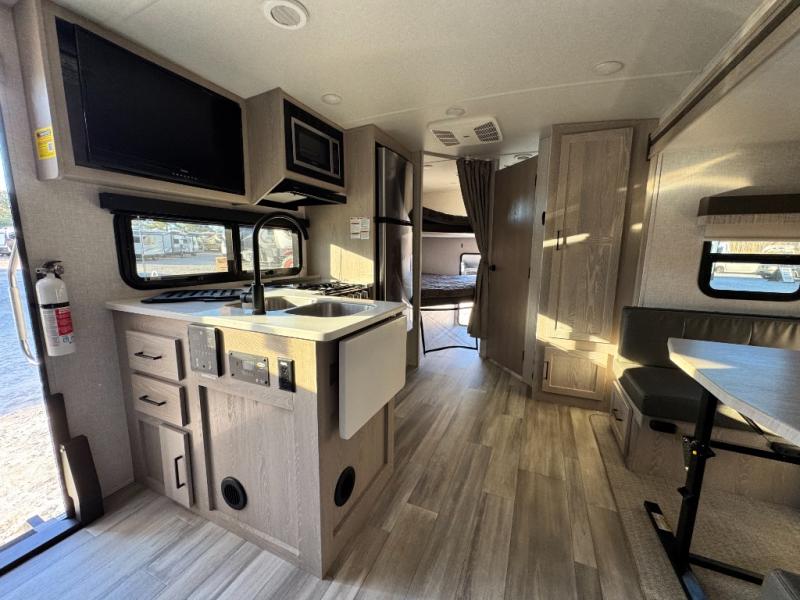 2023 Forest River RV Flagstaff Micro Lite 25BRDS photo 9