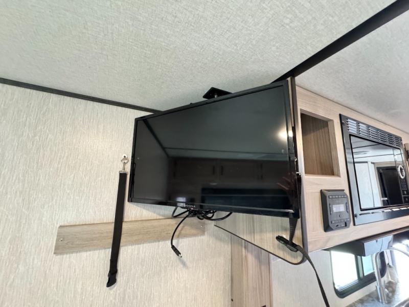 2021 Coachmen RV Northern Spirit XTR 1840RBX photo 13