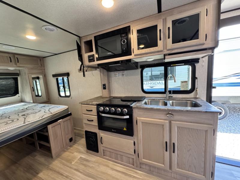 2021 Coachmen RV Northern Spirit XTR 1840RBX photo 7