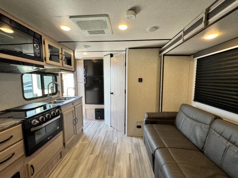 2021 Coachmen RV Northern Spirit XTR 1840RBX photo 10