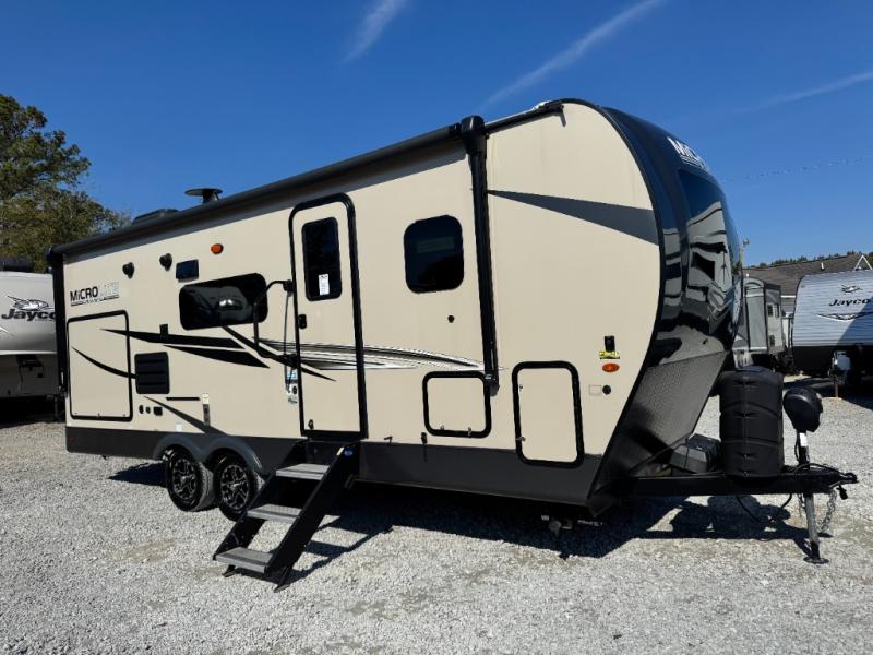 2022 Forest River RV Flagstaff Micro Lite 25BDS photo 1