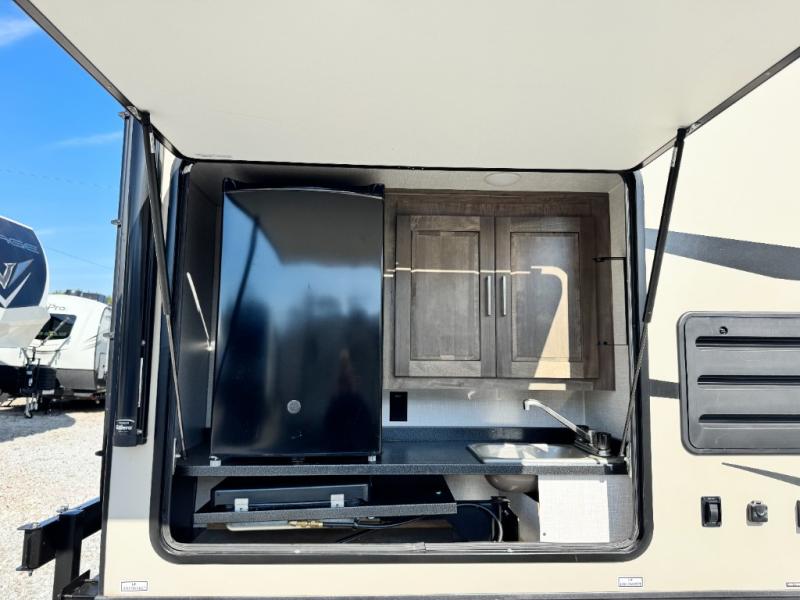 2022 Forest River RV Flagstaff Micro Lite 25BDS photo 7