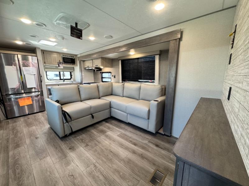 2026 Coachmen RV Catalina Legacy Edition 323MAZE photo 6