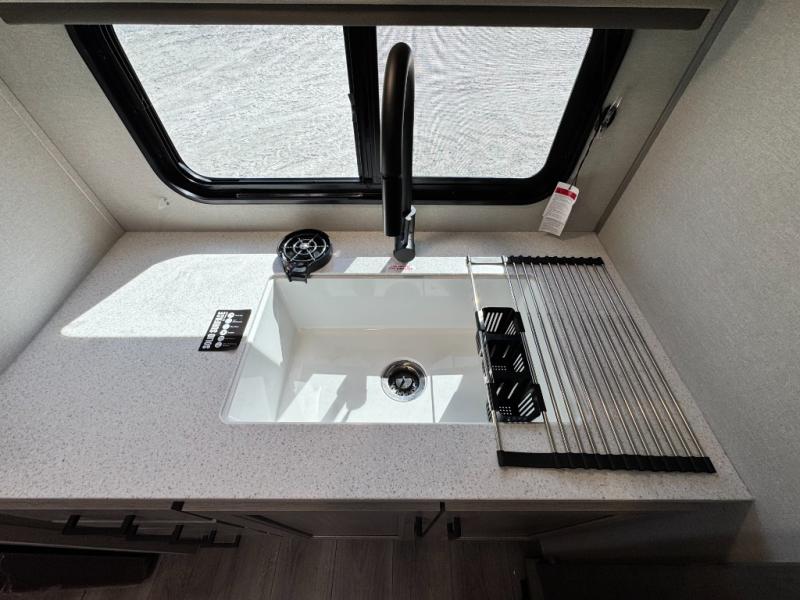 2026 Coachmen RV Catalina Legacy Edition 323MAZE photo 13