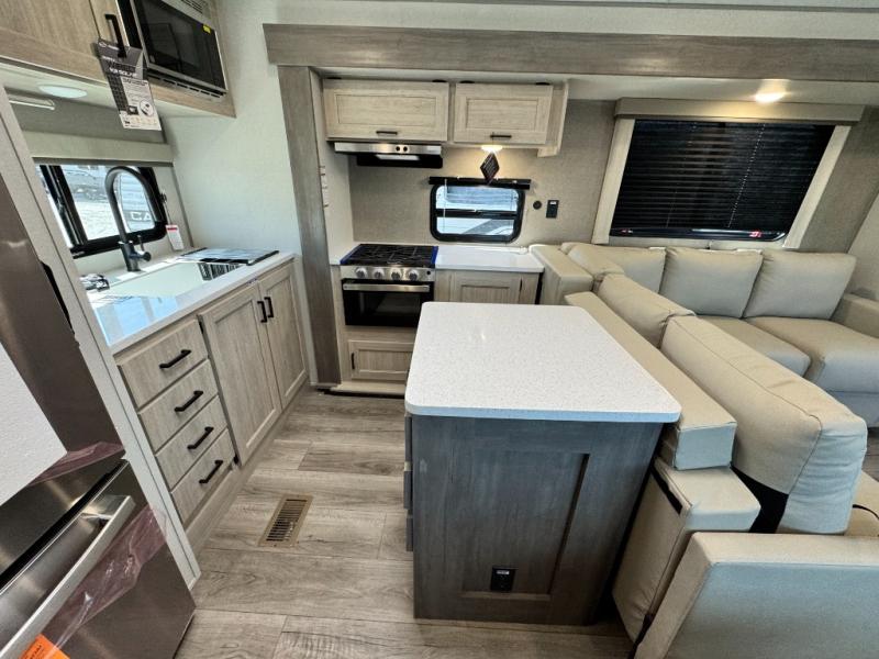 2026 Coachmen RV Catalina Legacy Edition 323MAZE photo 10