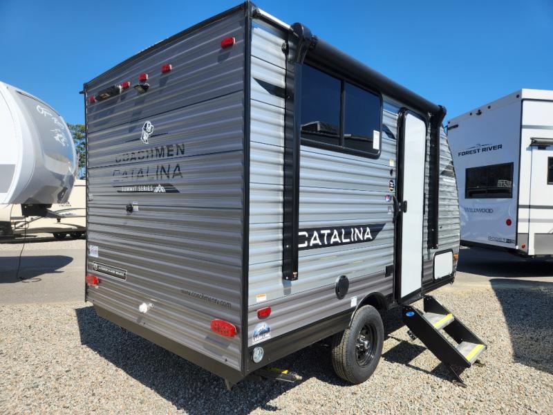 2025 Coachmen RV Catalina Summit Series 7 134BHX photo 3
