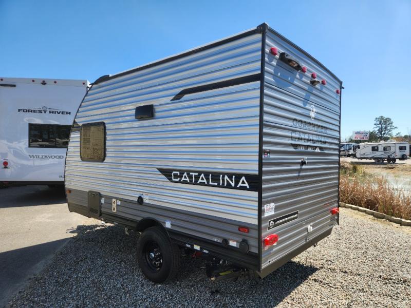 2025 Coachmen RV Catalina Summit Series 7 134BHX photo 4