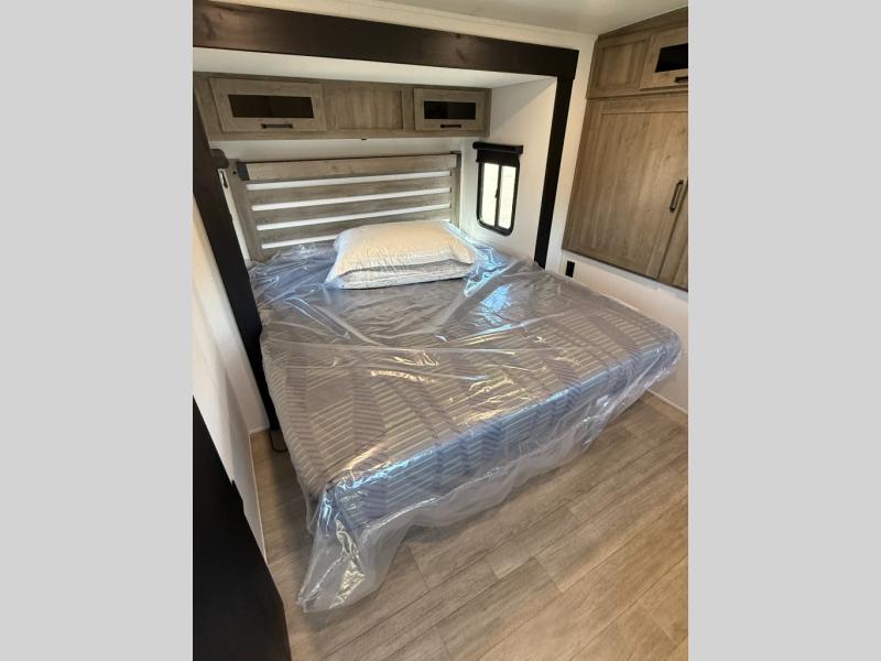 2026 Forest River RV SolAire 3380RLBT photo 17