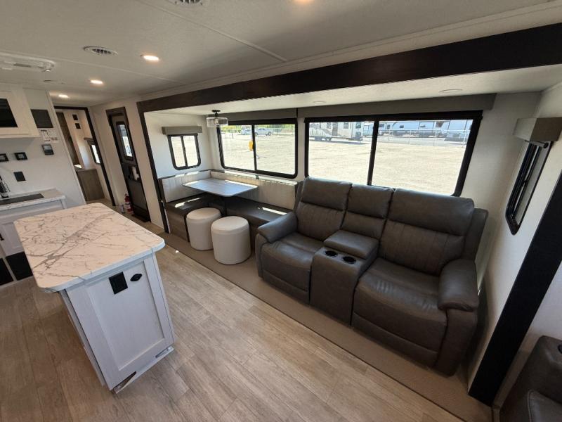 2026 Forest River RV SolAire 3380RLBT photo 11