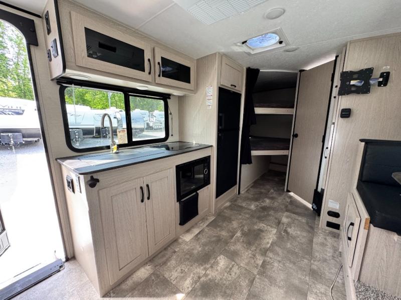 2022 Coachmen RV Apex Nano 208BHS photo 10
