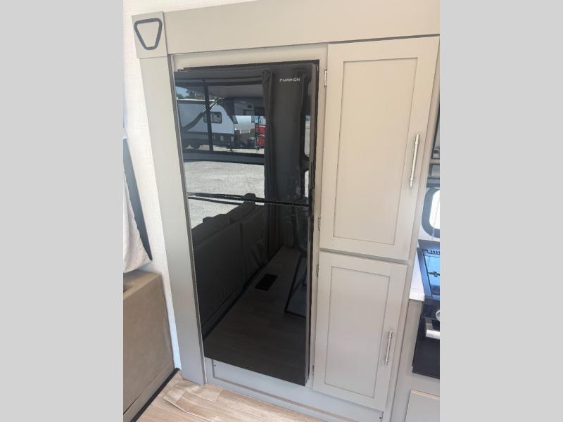2026 Keystone RV Hideout Max 31SUNROOM photo 11
