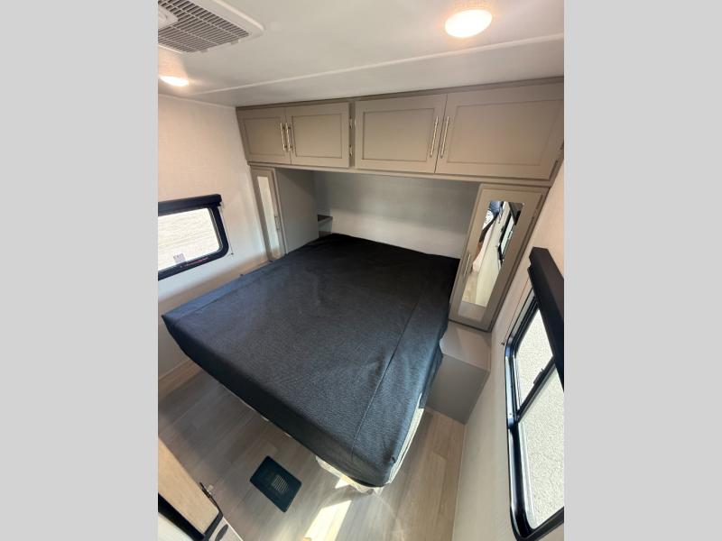 2026 Keystone RV Hideout Max 31SUNROOM photo 20