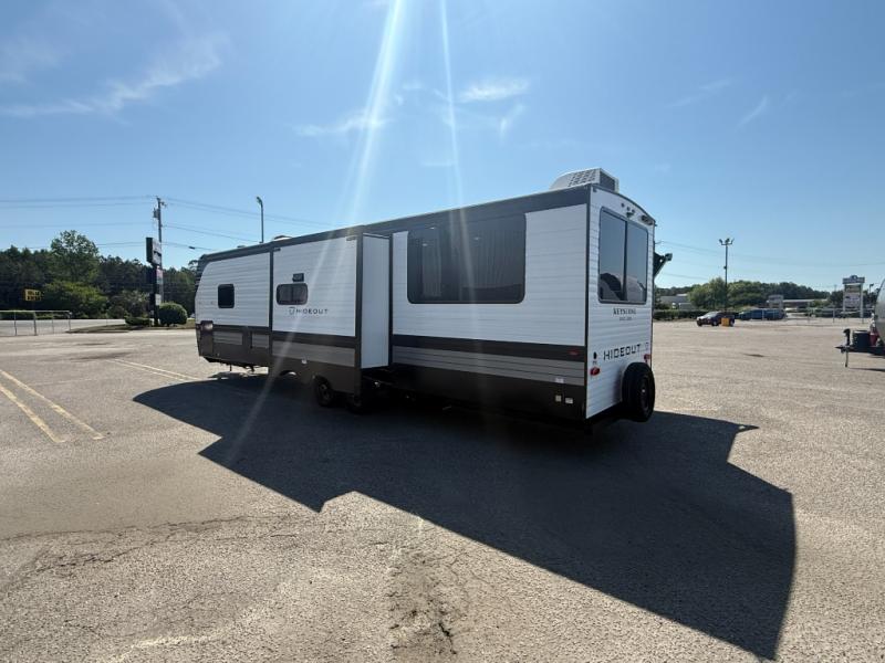 2026 Keystone RV Hideout Max 31SUNROOM photo 3