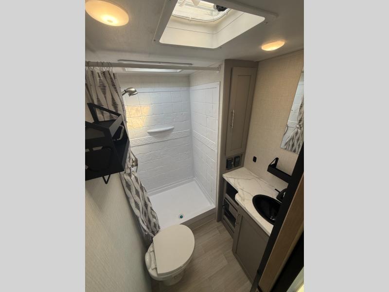 2026 Keystone RV Hideout Max 31SUNROOM photo 18