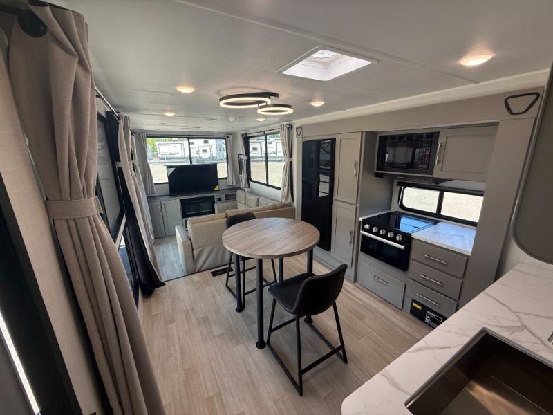 2026 Keystone RV Hideout Max 31SUNROOM photo 23