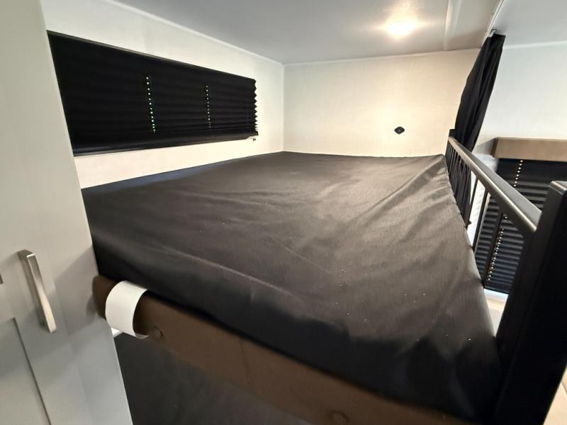2026 Keystone RV Hideout Sport 284BH photo 13
