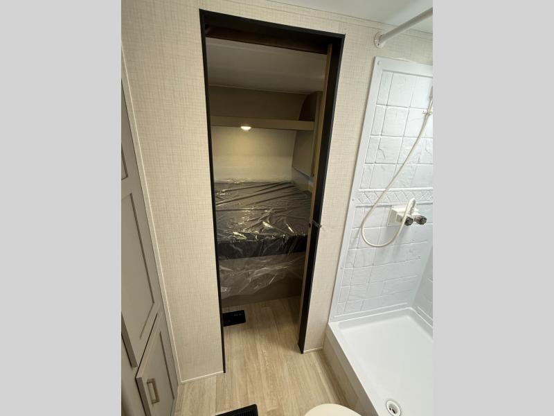 2026 Keystone RV Hideout Sport 284BH photo 17