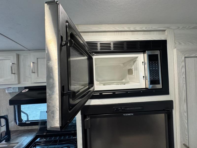 2021 Forest River RV Flagstaff E-Pro E20BHS photo 17