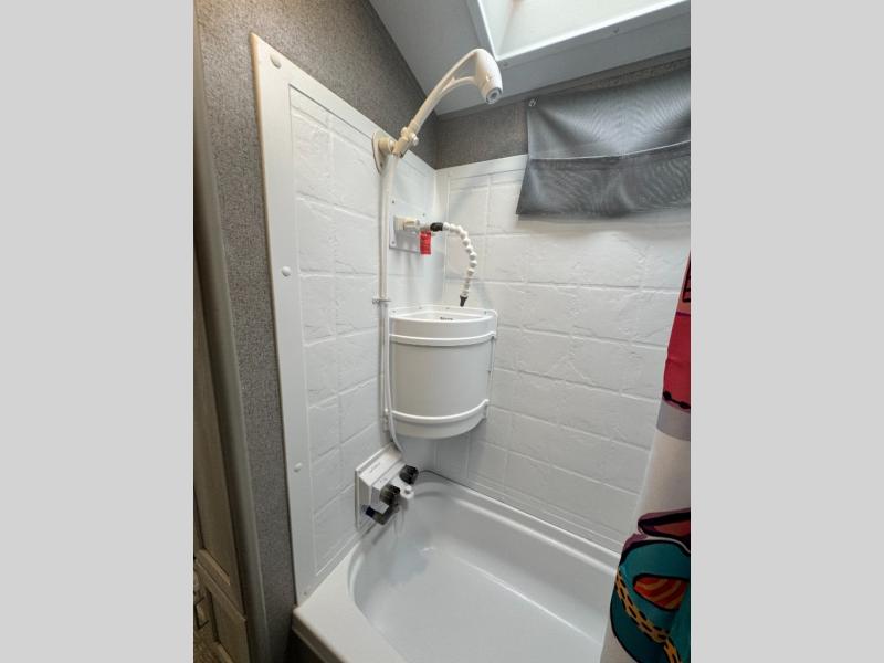 2021 Forest River RV Flagstaff E-Pro E20BHS photo 26