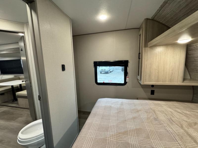 2026 Coachmen RV Catalina Summit Series 8 281QBUNK photo 26