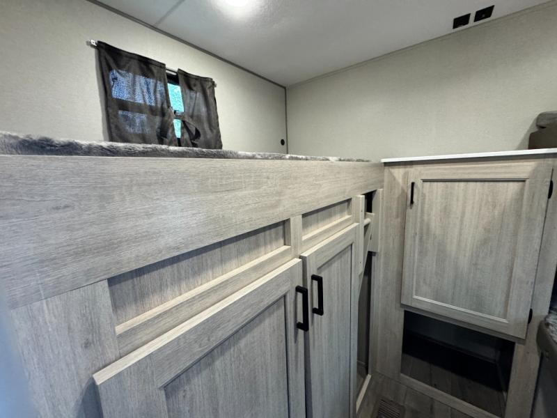 2026 Coachmen RV Catalina Summit Series 8 281QBUNK photo 34