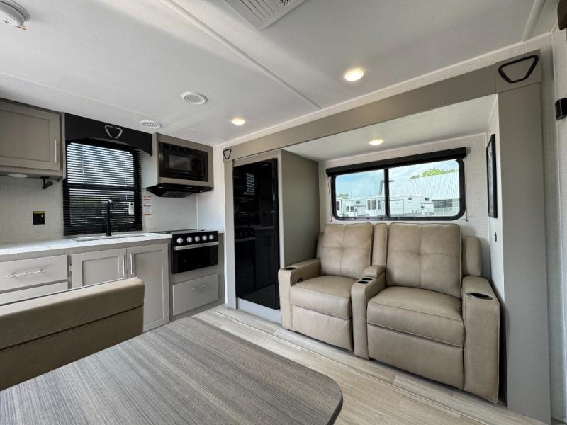2026 Keystone RV Hideout 212RKS photo 19