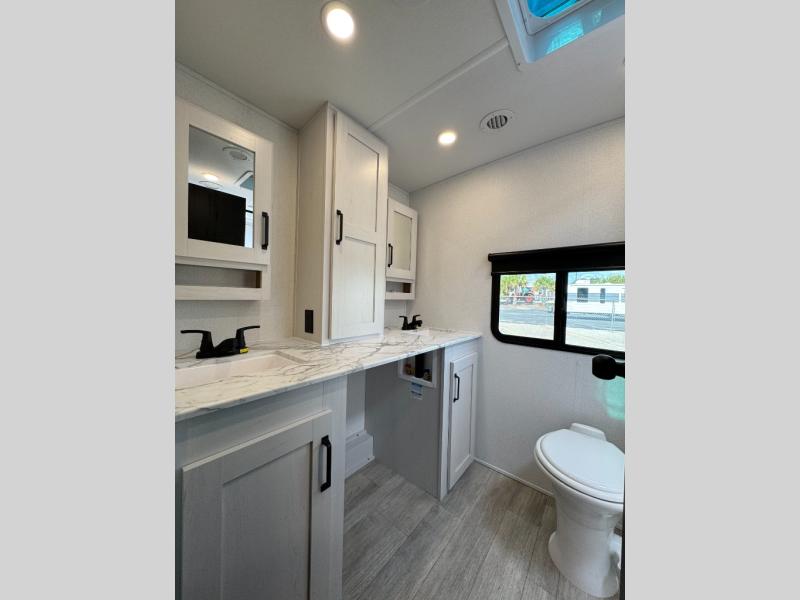 2026 Forest River RV Solaire 3300FLBS photo 29