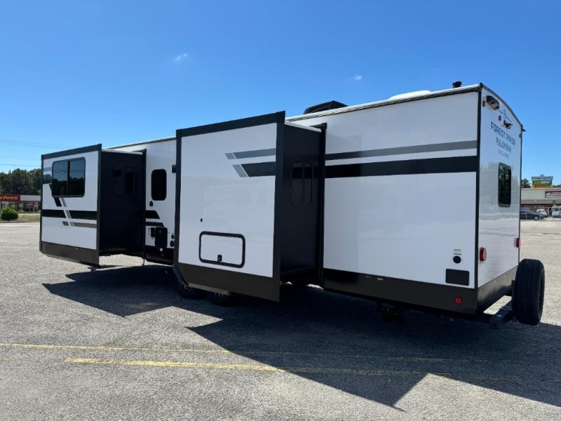 2026 Forest River RV Solaire 3300FLBS photo 4