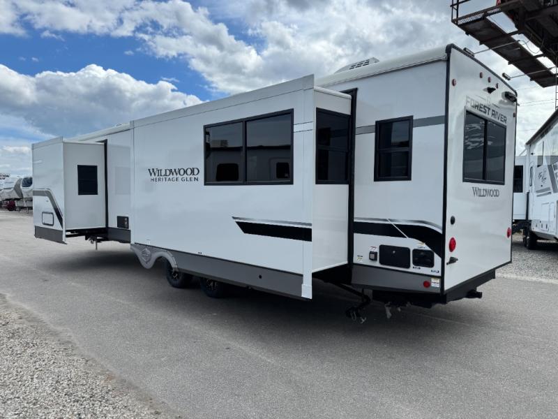 2026 Forest River RV Wildwood Heritage Glen 305RLOK photo 4