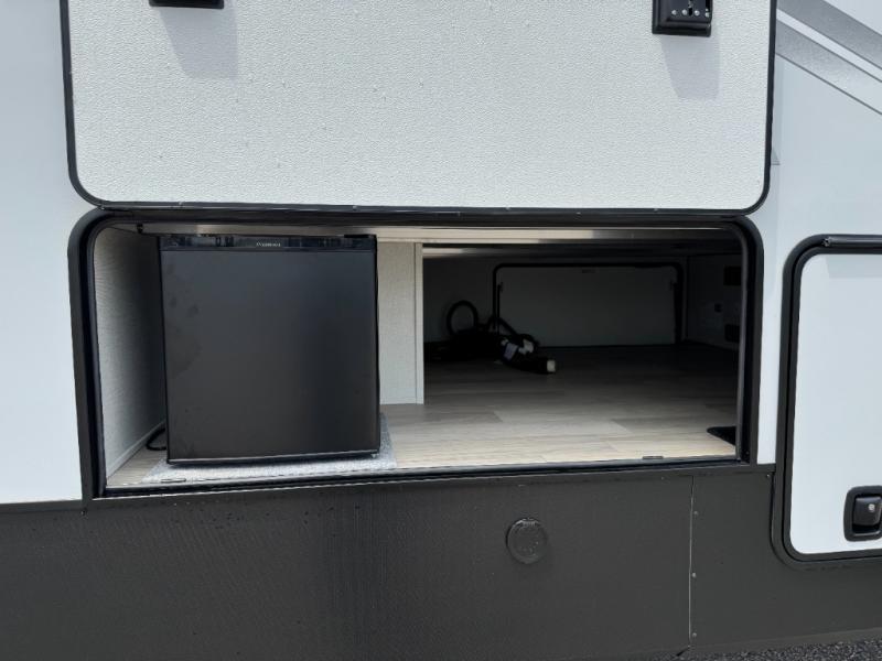 2025 Forest River RV Sierra 3900HBLR photo 10