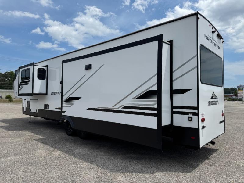 2025 Forest River RV Sierra 3900HBLR photo 4
