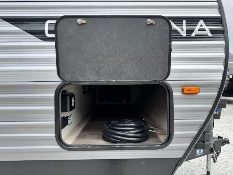 2026 Coachmen RV Catalina Legacy Edition 283RNR photo 11