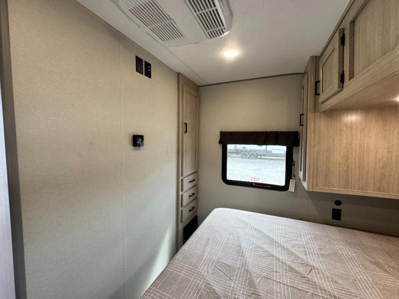 2026 Coachmen RV Catalina Legacy Edition 283RNR photo 30