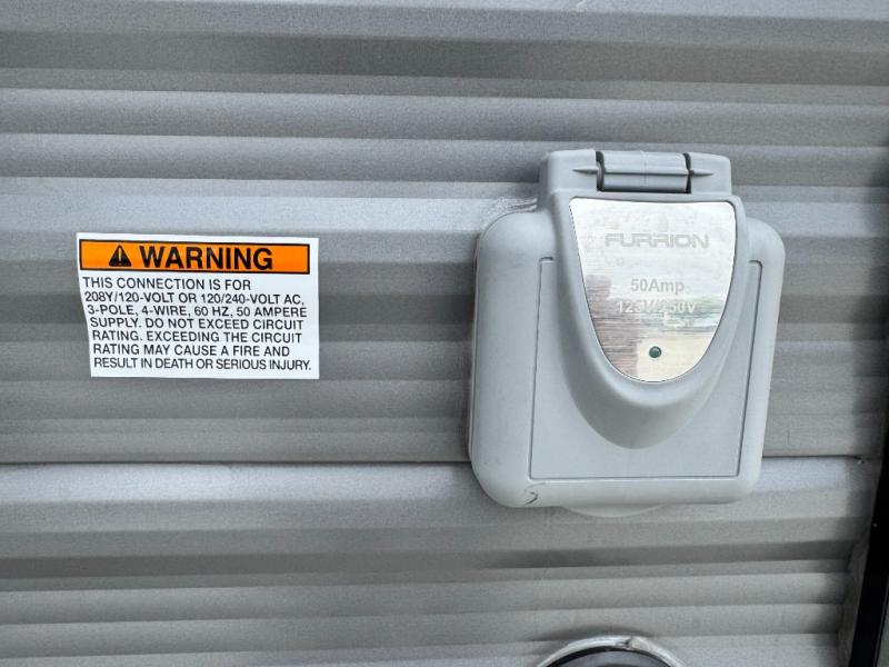 2026 Coachmen RV Catalina Legacy Edition 283RNR photo 12
