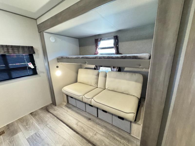2026 Coachmen RV Catalina Legacy Edition 343BHTS photo 32