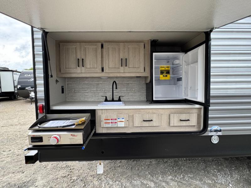 2026 Coachmen RV Catalina Legacy Edition 343BHTS photo 9