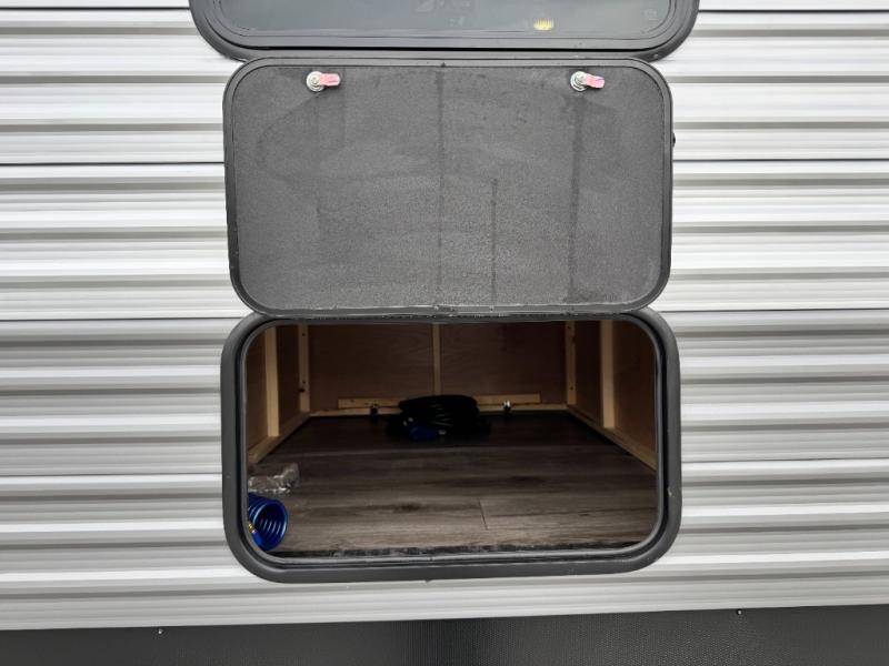 2026 Coachmen RV Catalina Legacy Edition 333DORM photo 13
