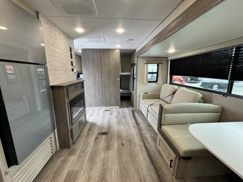 2026 Coachmen RV Catalina Legacy Edition 333DORM photo 25