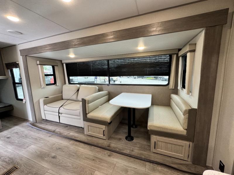 2026 Coachmen RV Catalina Legacy Edition 333DORM photo 23