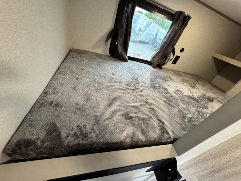 2026 Coachmen RV Catalina Legacy Edition 333DORM photo 40