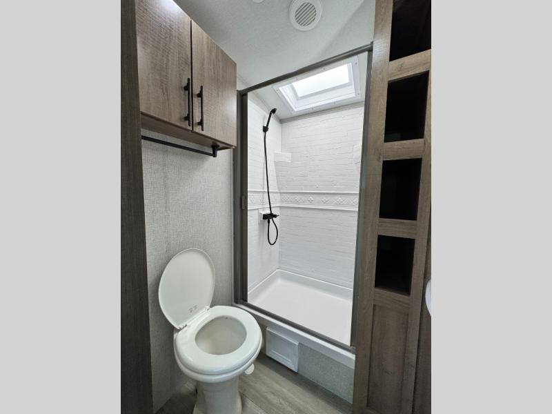 2024 Grand Design Imagine 3100RD photo 24