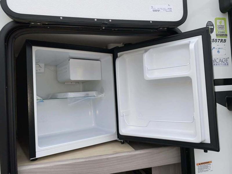 2021 Coachmen RV Spirit Ultra Lite 2557RB photo 9