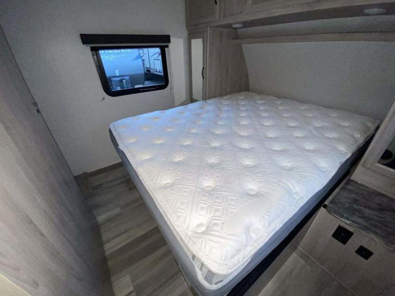2021 Coachmen RV Spirit Ultra Lite 2557RB photo 16